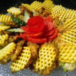 Рубленые куриные котлеты с зелёным горошком