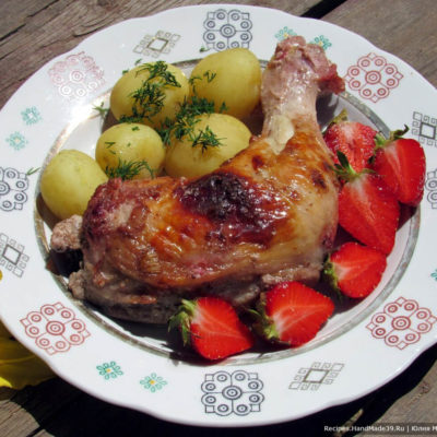 Курица в клубничном маринаде, запечённая в духовке – пошаговый рецепт с фото