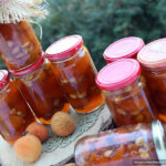 Варенье из абрикосов с косточками