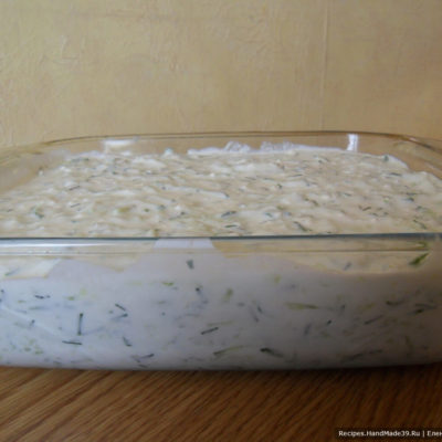 Соединить желатин с творожно-сырной массой