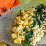 Ньокки из картофеля и тыквы с домашним грибным соусом