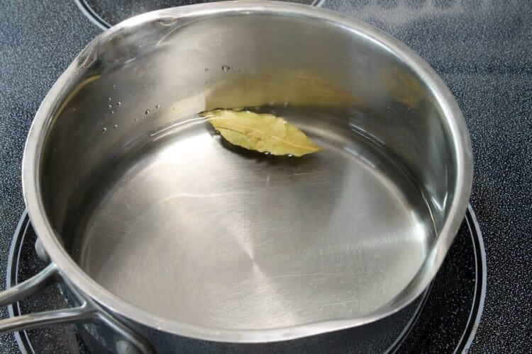 Как варить рис басмати - фото шаг 1. Начните с кипячения воды или бульона
