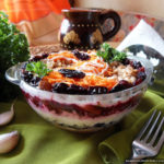 Салат «Здоровье» с грецкими орехами и сыром