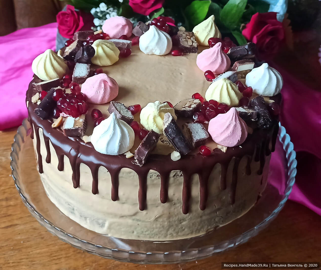 Шоколадный торт на кефире «Фантастика»: идеальный десерт для посиделок с друзьями.