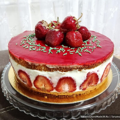 Торт Фрезье с заварным кремом Муслин, клубникой и марципаном – пошаговый рецепт с фото