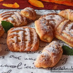 Быстрое творожное печенье с арахисовой начинкой