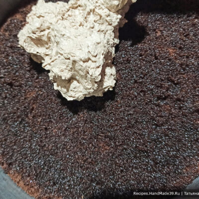 Бисквитный торт «Шоколад» – фото шаг 15. Сборка торта