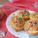 Запечённые персики с начинкой из печенья с орехами
