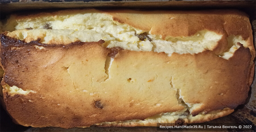 Львовский сырник – фото шаг 10. Выпекать сырник около 1 часа в духовке, разогретой до температуры 180 °C