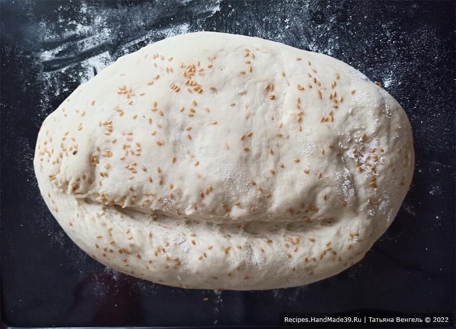 Хлеб на сыворотке – фото шаг 8. Оставить хлеб на подход на 20 минут, накрыв полотенцем. Затем по желанию сделать сбоку надрез
