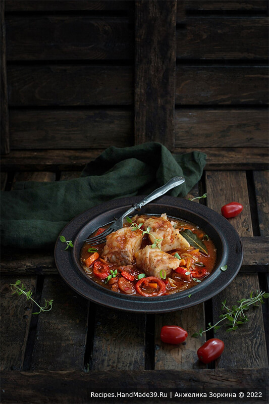 Треска в томатном соусе – фото шаг 6. На гарнир к рыбе можно отварить картофель, рис, пасту. Приятного аппетита!