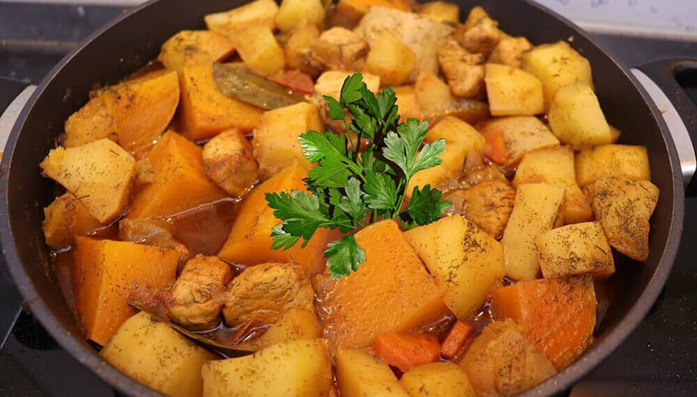 Овощное рагу с тыквой и картофелем