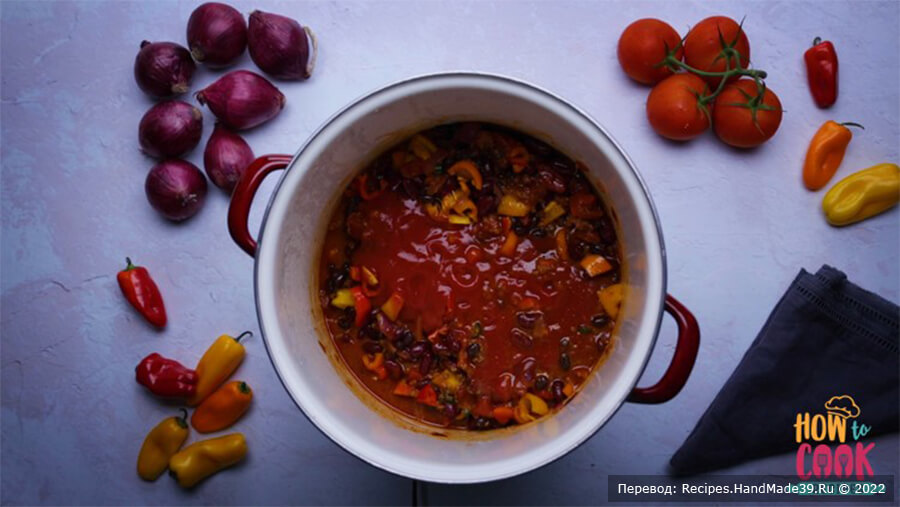 Чили кон карне – фото шаг 8. После смешивания добавить нарезанные кубиками консервированные помидоры, томатный соус