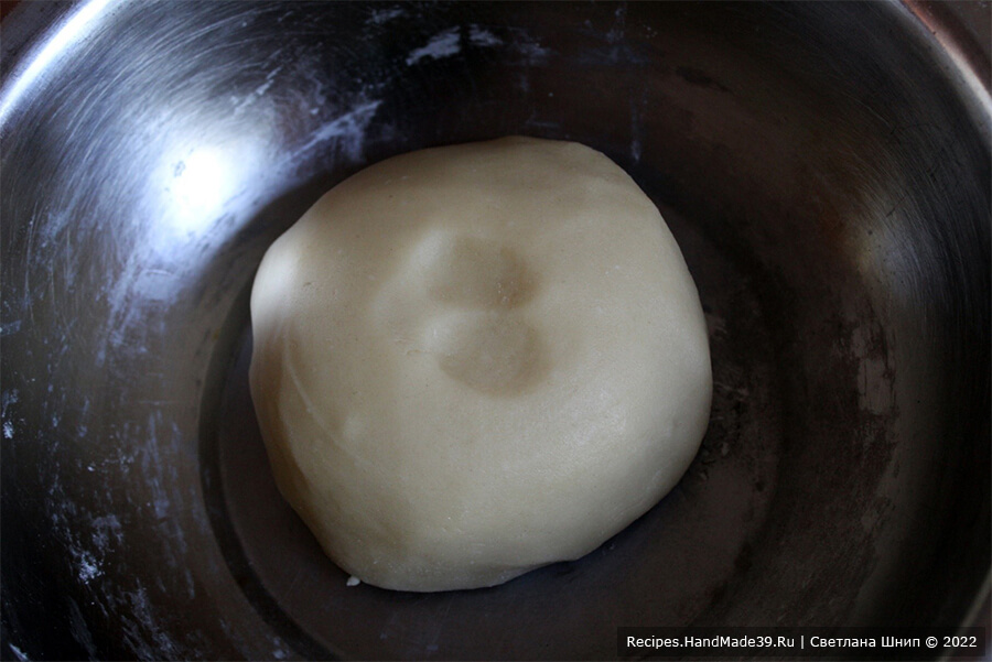Сахарное печенье – фото шаг 4. Собрать тесто в шар, дать отдохнуть 15 минут