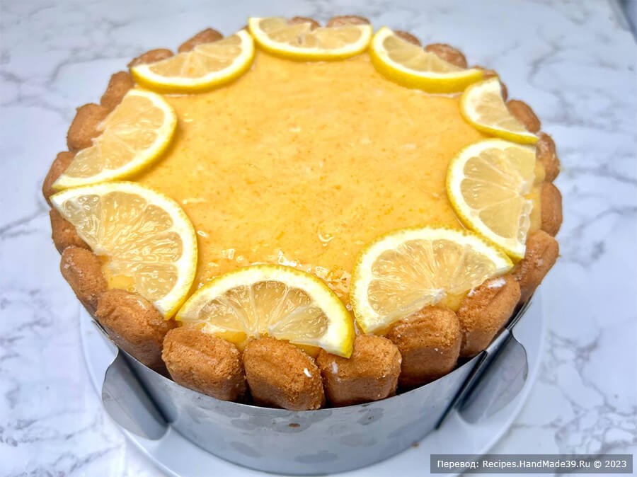 Лимонный тирамису – фото шаг 13. Перед подачей украсьте пирог ломтиками лимона по желанию