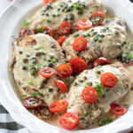 Куриные грудки в сливочном соусе с каперсами