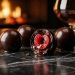 День вишни в шоколаде