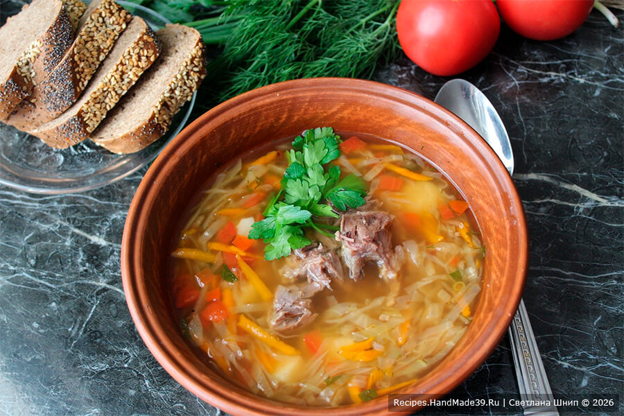 Щи с говядиной и свежей капустой