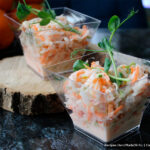 Салат с редькой, морковью, яблоком и черемшой